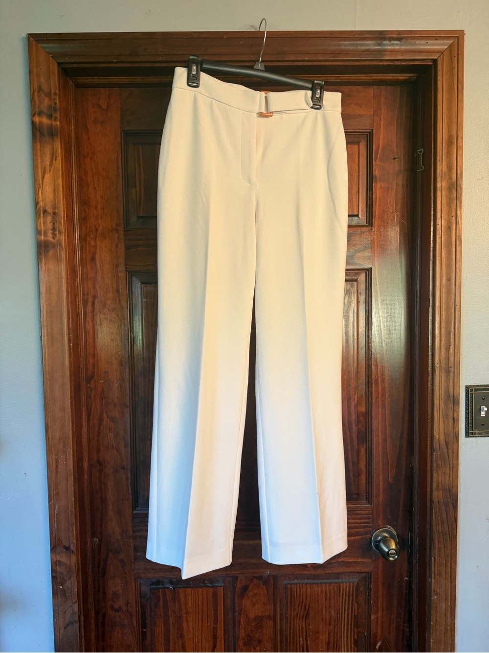 Tahari Cream Cropped Dress Pants